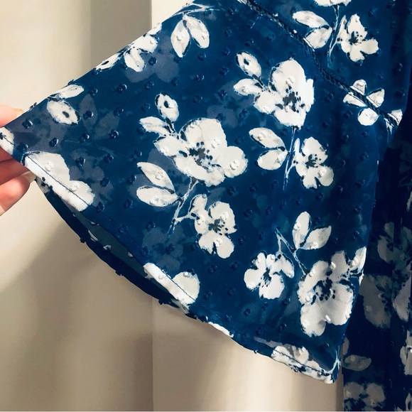 1X Navy Floral Peasant Top with Bell Sleeves and Faggoting detail Boho - Picture 4 of 14